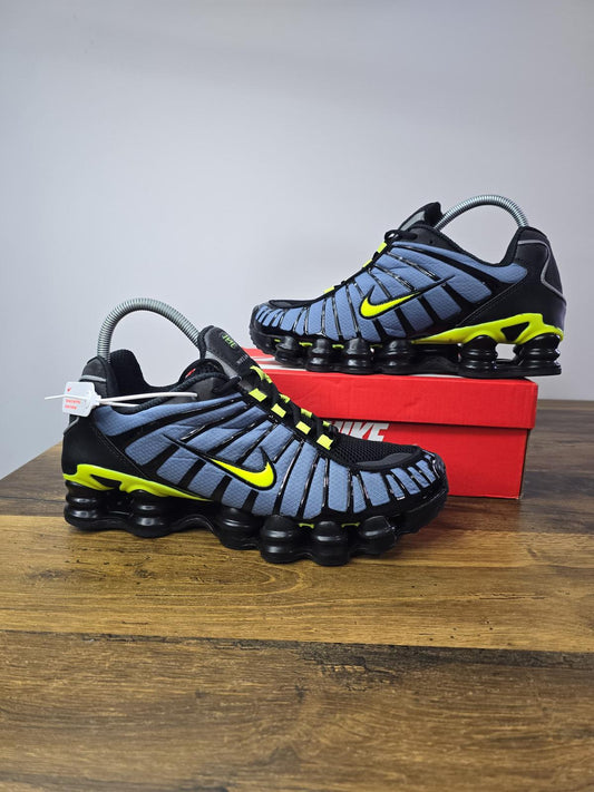 NIKE PATIKE Shox TL University Ultra