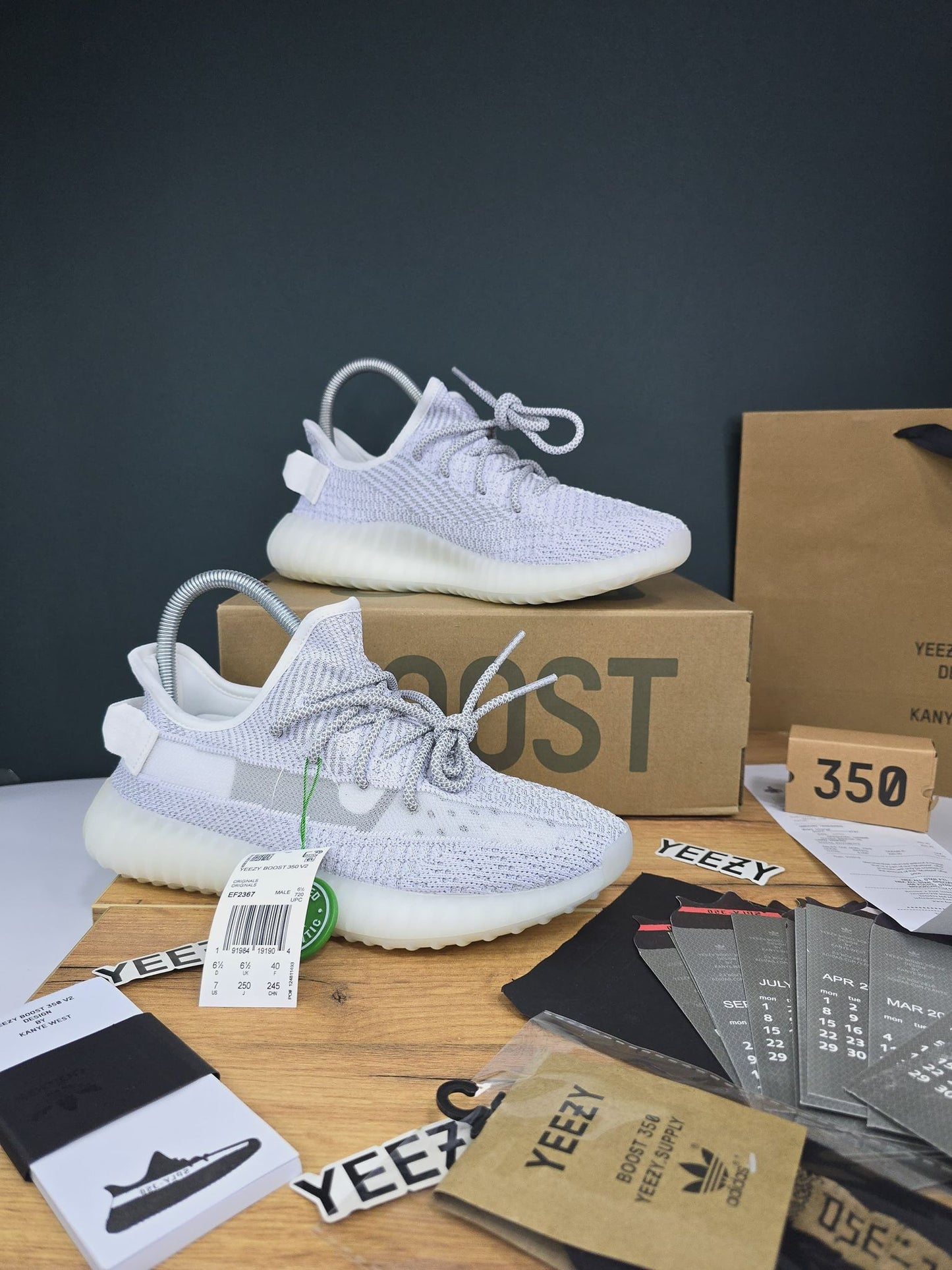 ADIDAS PATIKE Yeezy Static Reflective