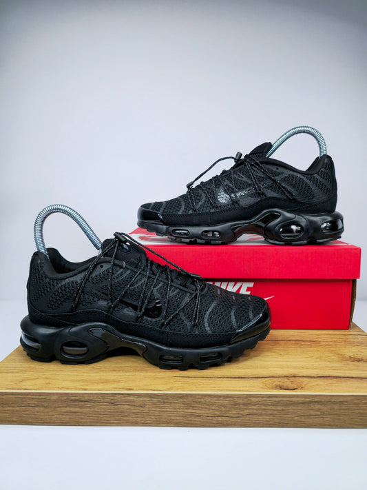 NIKE PATIKE TN Utility Black