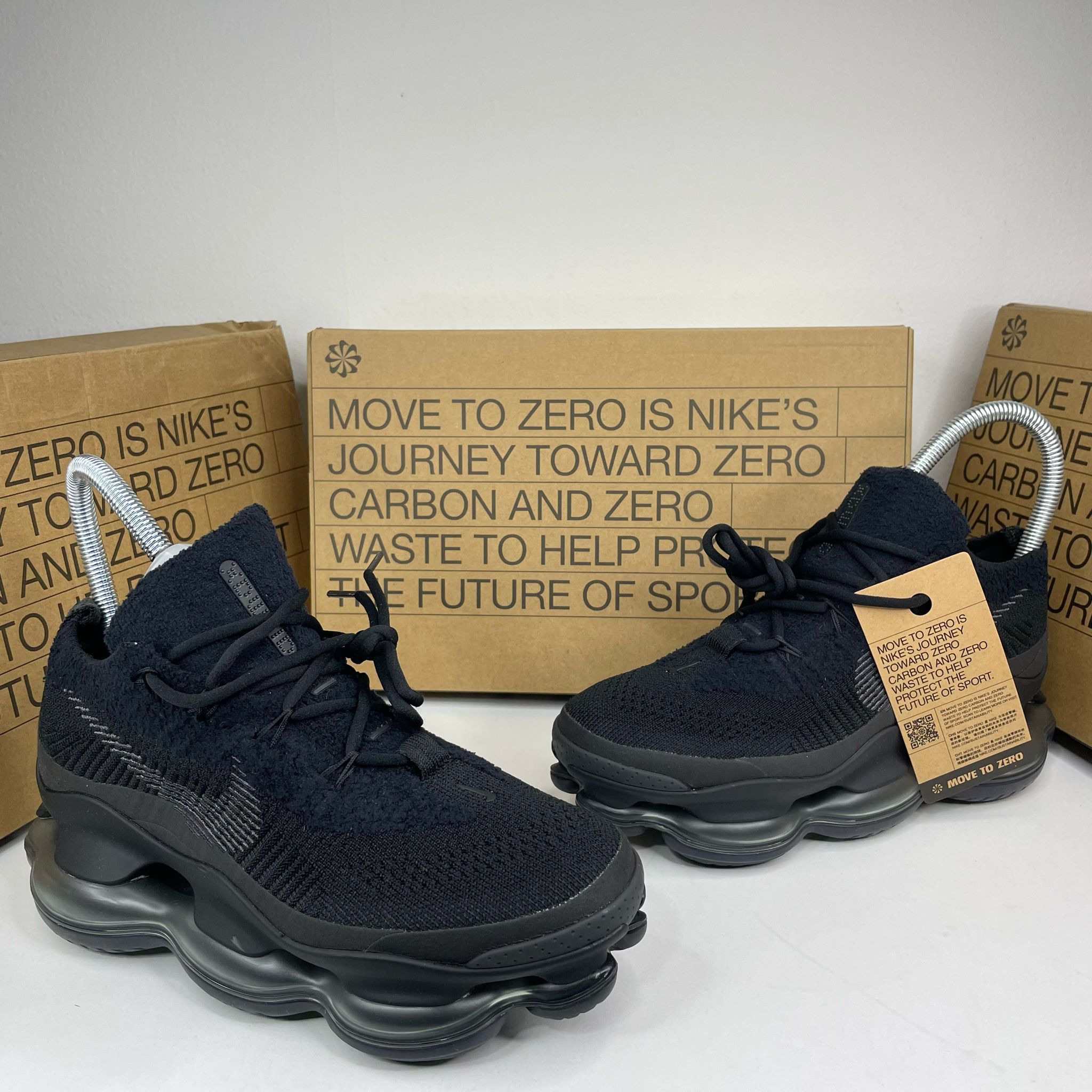 NIKE PATIKE SCORPION Triple Black