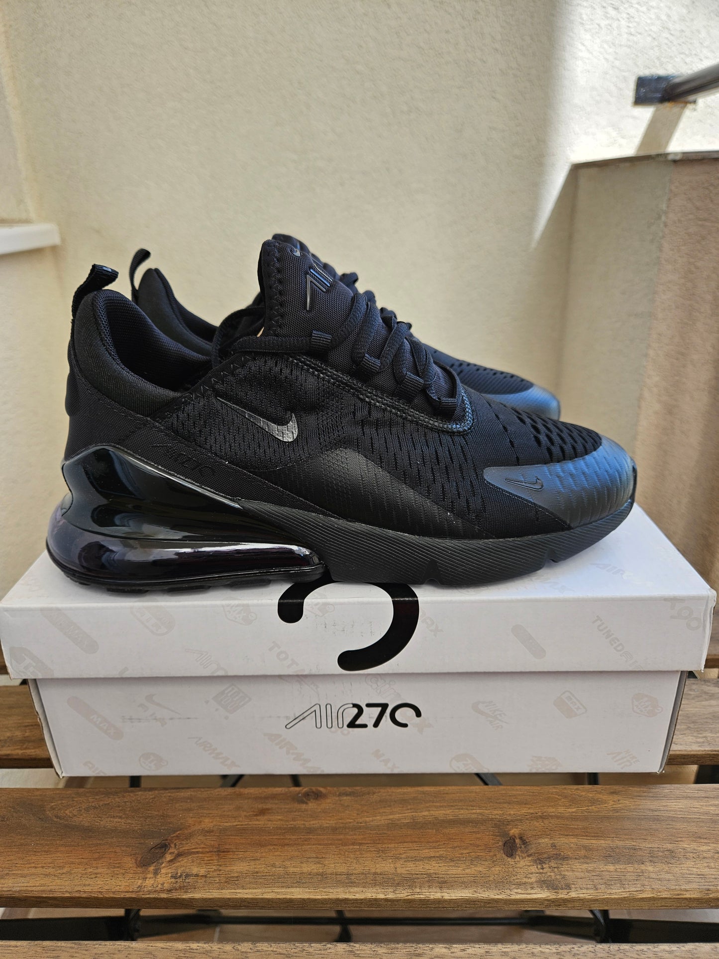 NIKE PATIKE Air Max 270 Triple Black