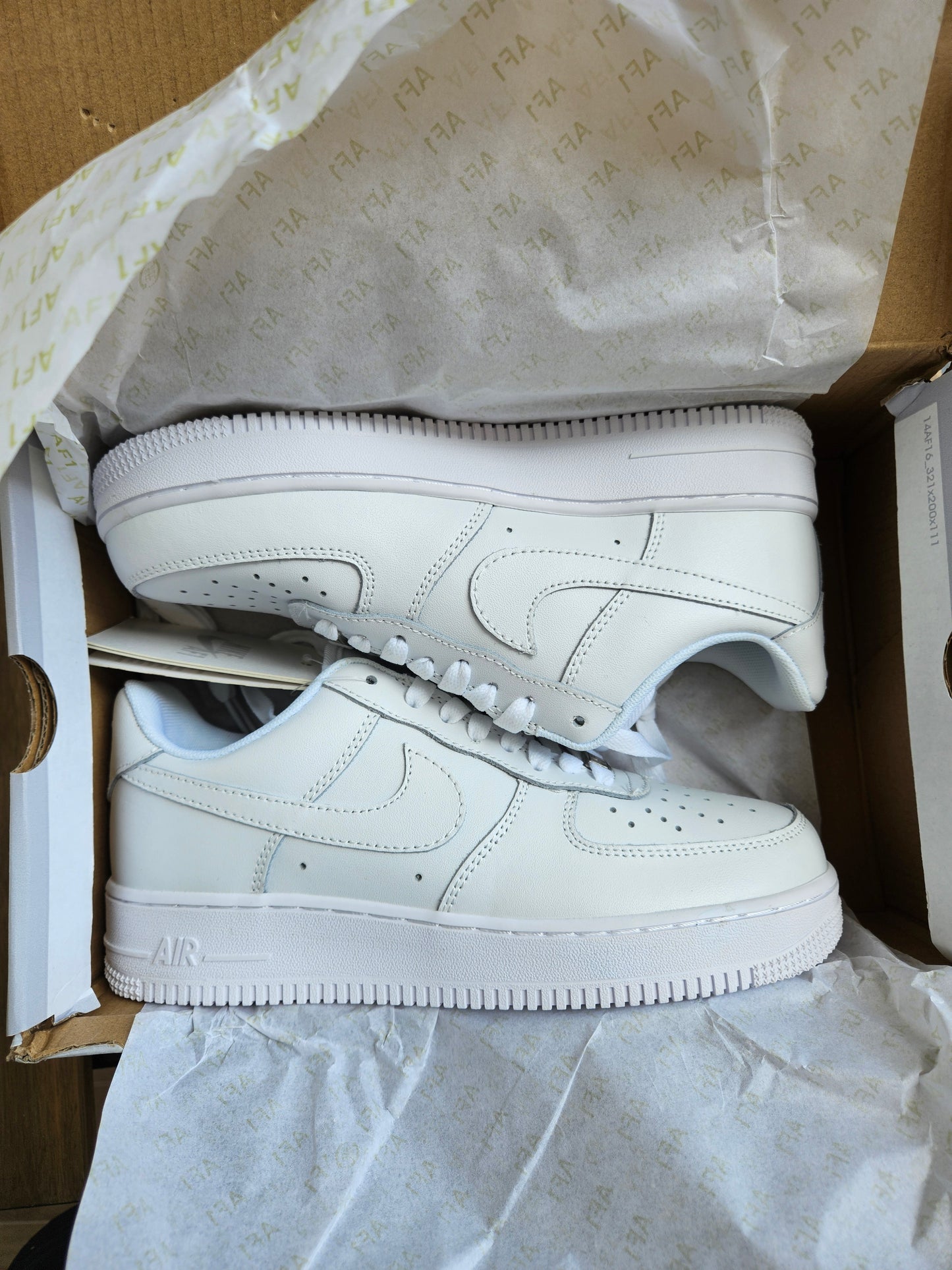 NIKE PATIKE Air Force 1